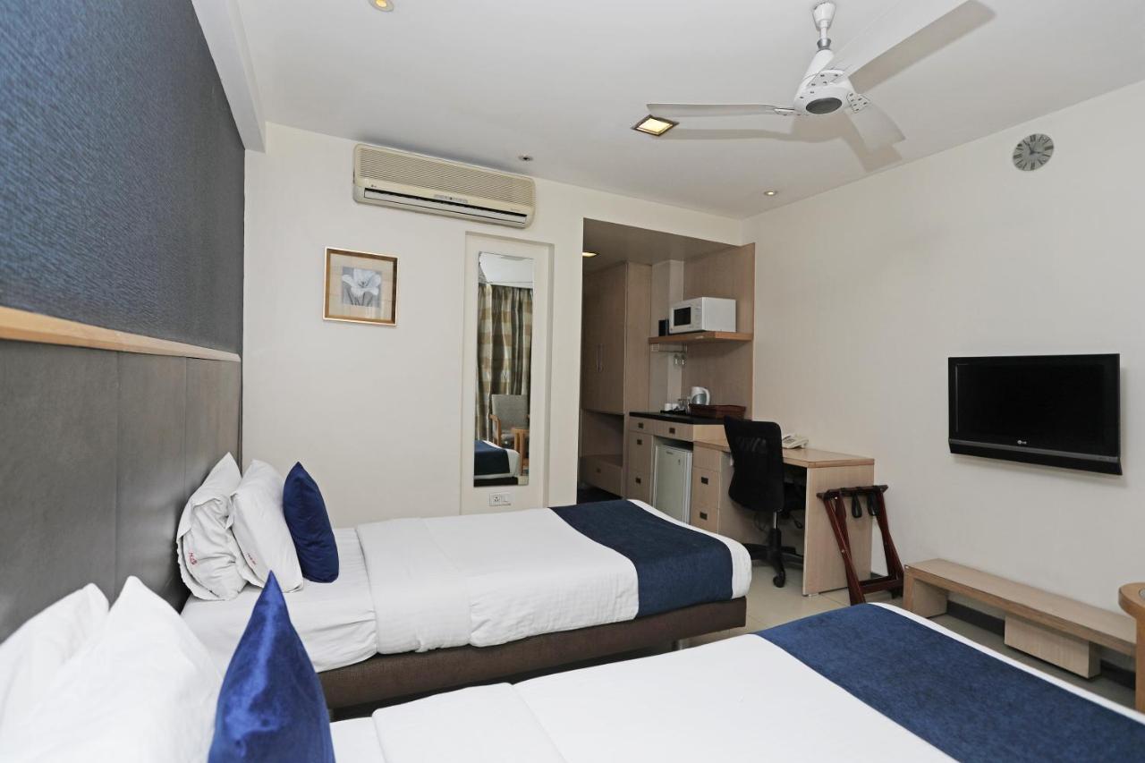 The Sirona Hotel Пуна Экстерьер фото